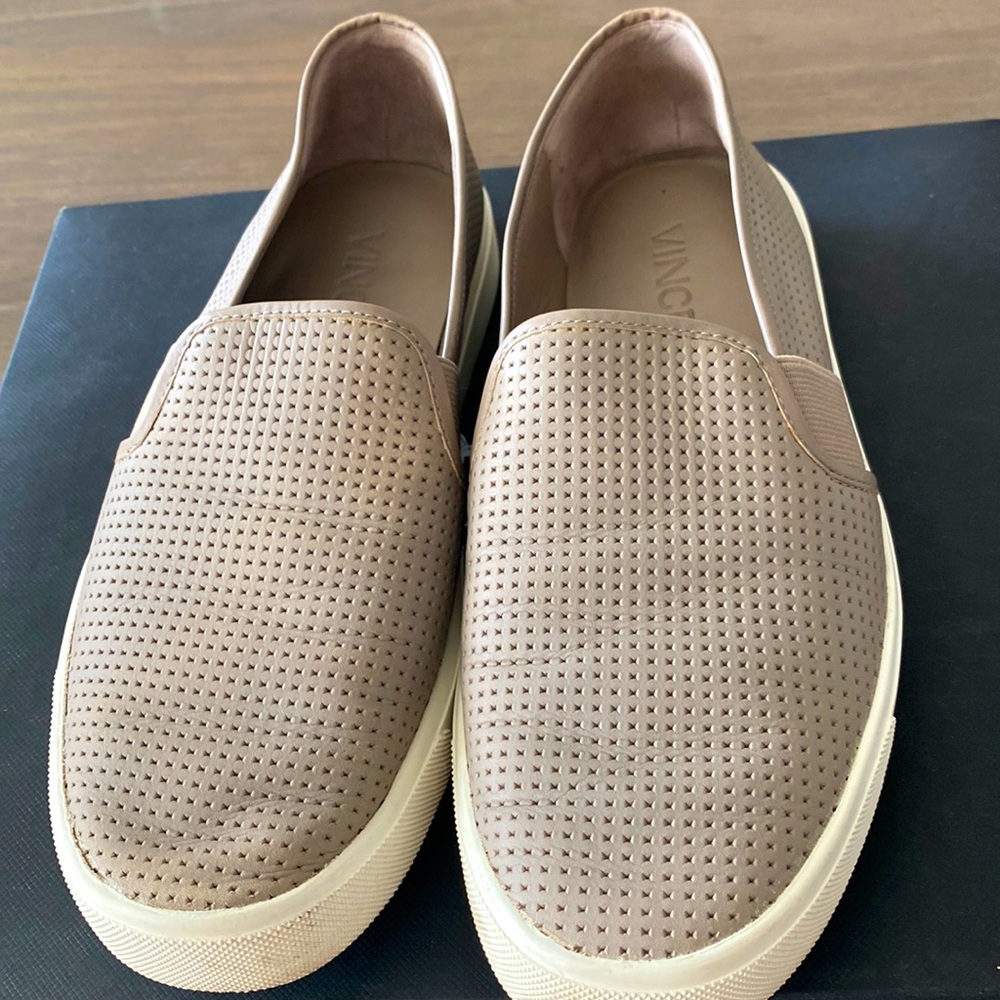 Vince slip on sneaker
